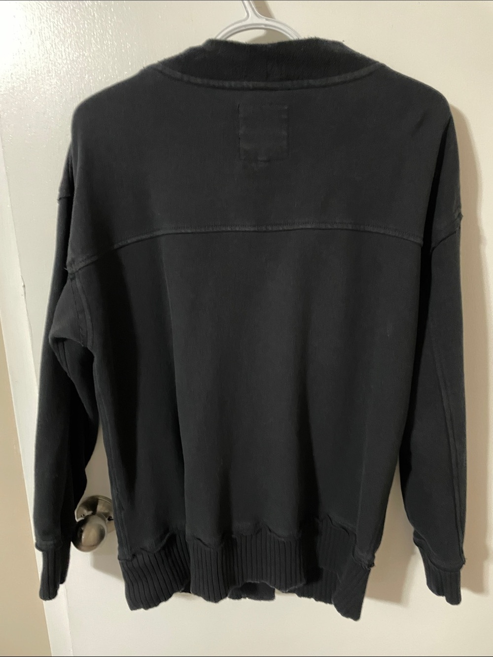 Aerie Black Button-Front V-Neck Sweatshirt Size Small - Picture 4 of 4